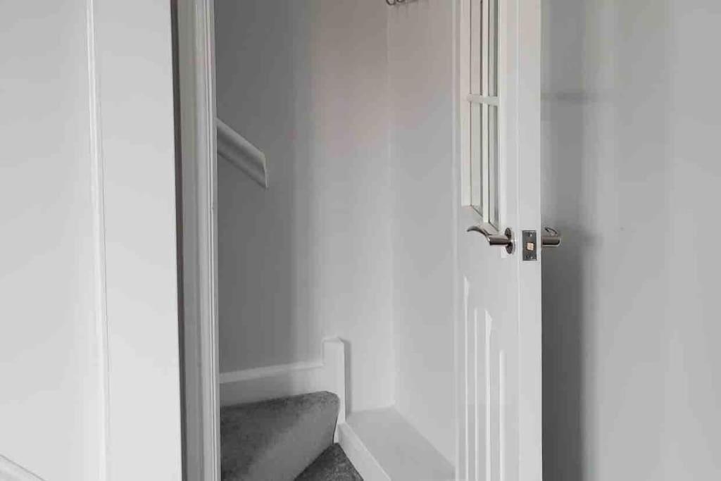 Tiny One Bedroom House *