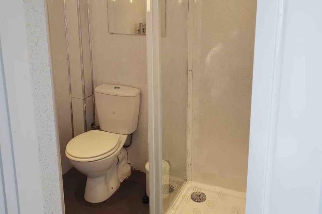 Tiny One Bedroom House * Mablethorpe